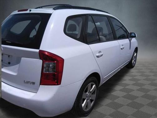 2008 Kia Rondo LX V6