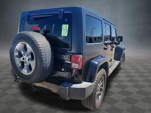 2016 Jeep Wrangler Unlimited Sahara