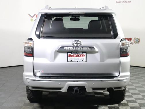Classic Silver Metallic 2016 Toyota 4Runner Limited