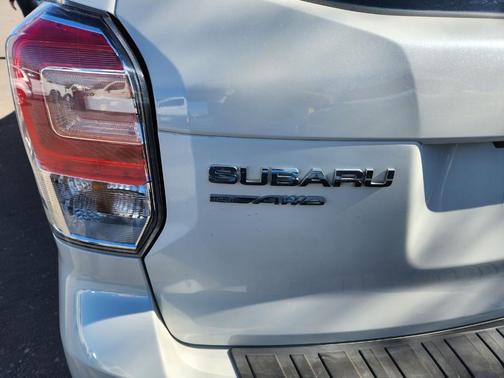 2017 Subaru Forester 2.5i