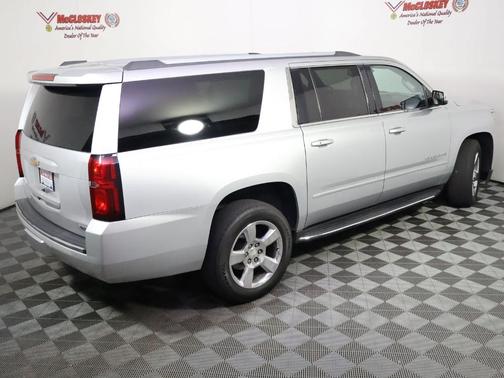 Silver Ice Metallic 2017 Chevrolet Suburban Premier
