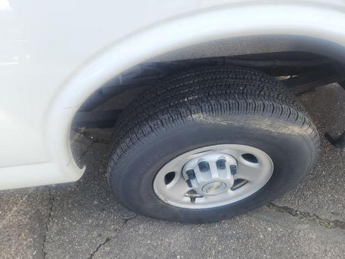 2022 Chevrolet Express 2500 RWD 2500 Regular Wheelbase WT