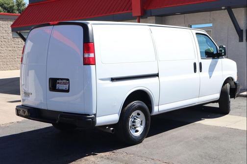 2022 Chevrolet Express 2500 RWD 2500 Regular Wheelbase WT