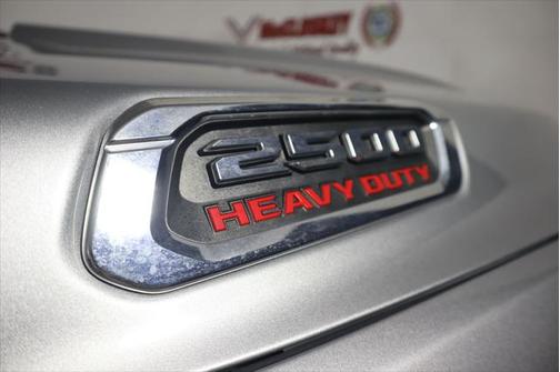 2023 RAM 2500 Big Horn Crew Cab 4x4 8' Box