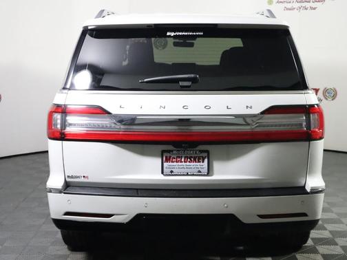 White 2020 Lincoln Navigator Reserve