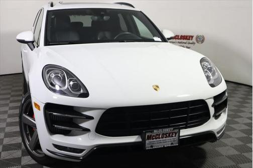 2016 Porsche Macan Turbo