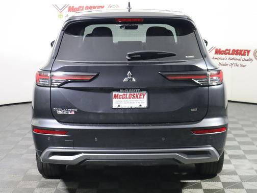 Gray 2025 Mitsubishi Outlander EDITION