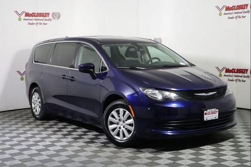 2020 Chrysler Voyager L