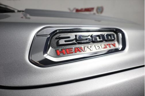 2024 RAM 2500 Laramie Crew Cab 4x4 6'4' Box