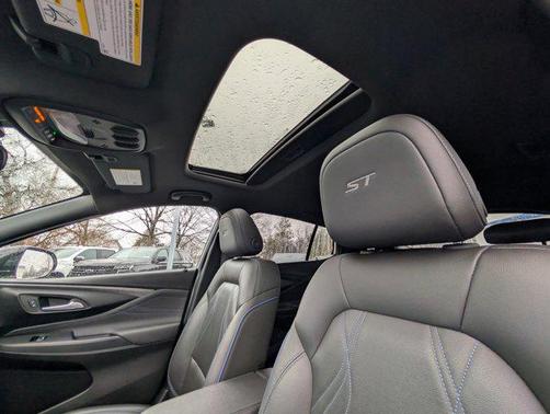 2024 Buick Envista Sport Touring FWD