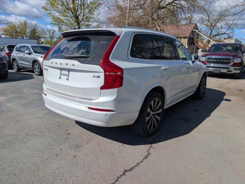 Crystal White Metallic 2023 Volvo XC90 B5 Core
