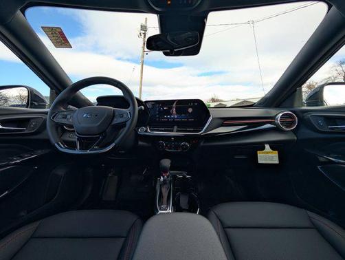 Mosaic Black Metallic 2026 Chevrolet Trax FWD 2RS
