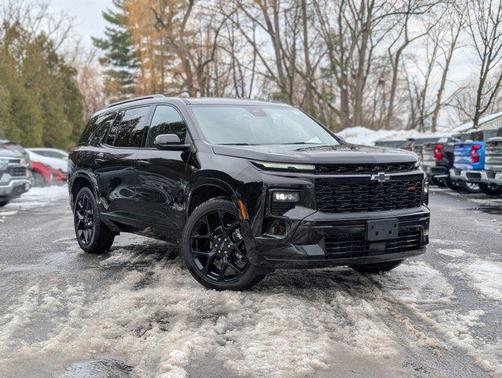2025 Chevrolet Traverse RS