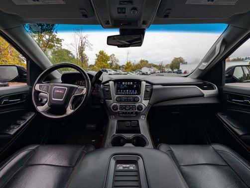 2017 GMC Yukon XL SLT