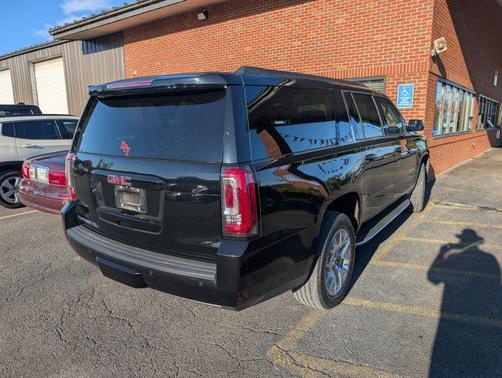 2017 GMC Yukon XL SLT