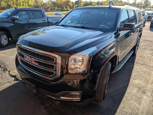 2017 GMC Yukon XL SLT