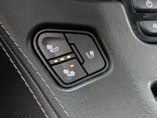 2017 GMC Yukon XL SLT