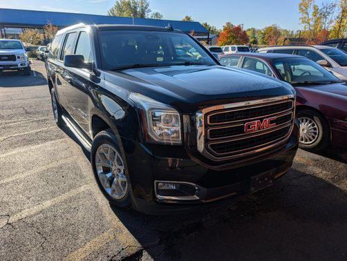 2017 GMC Yukon XL SLT