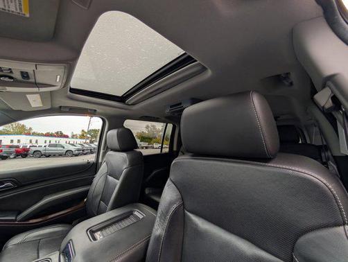 2017 GMC Yukon XL SLT