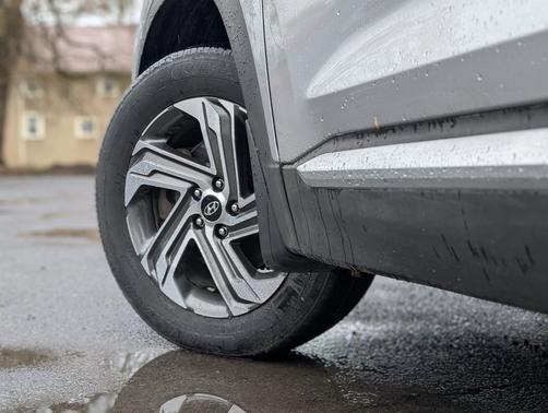 Shimmering Silver 2022 Hyundai SANTA FE SEL 2.4
