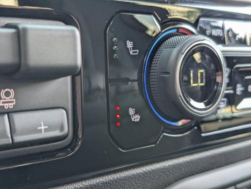 2025 Chevrolet Silverado 3500 LT