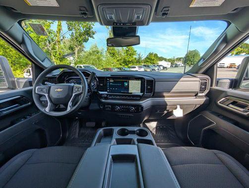 2025 Chevrolet Silverado 3500 LT