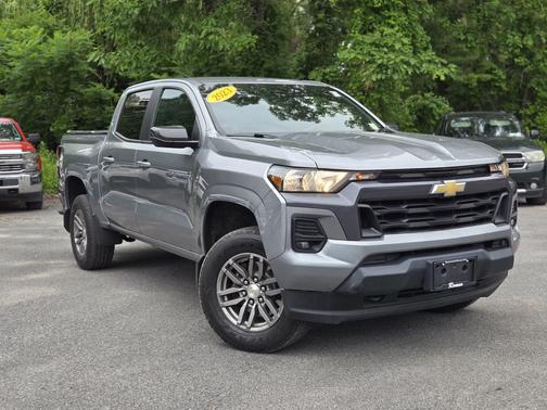 Sterling Gray Metallic 2023 Chevrolet Colorado LT
