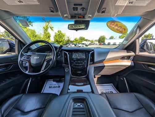 2019 Cadillac Escalade ESV Luxury