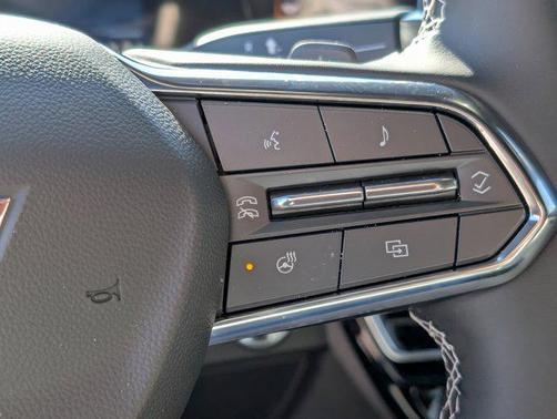 Radiant Red Tintcoat 2026 Chevrolet Traverse LT