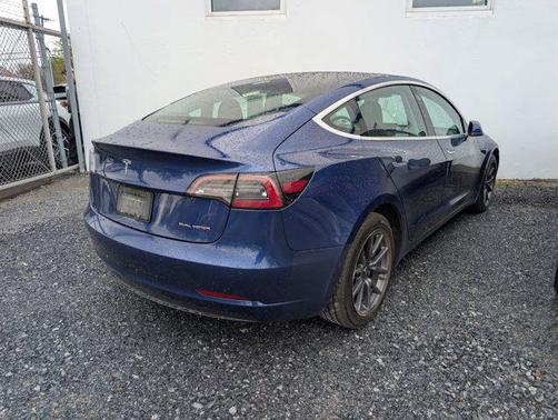 Blue 2019 Tesla Model 3 Long Range