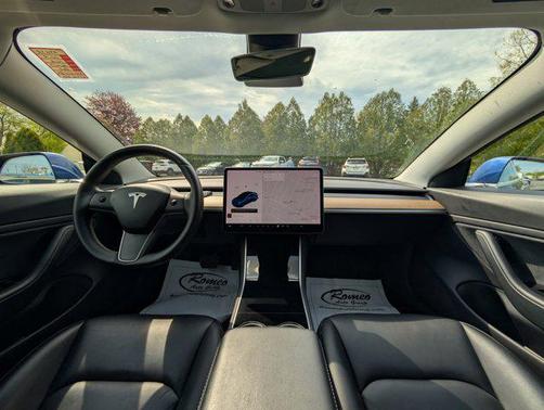 Blue 2019 Tesla Model 3 Long Range