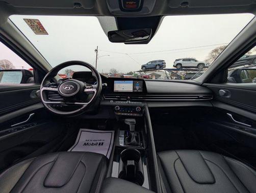 2023 Hyundai ELANTRA Limited