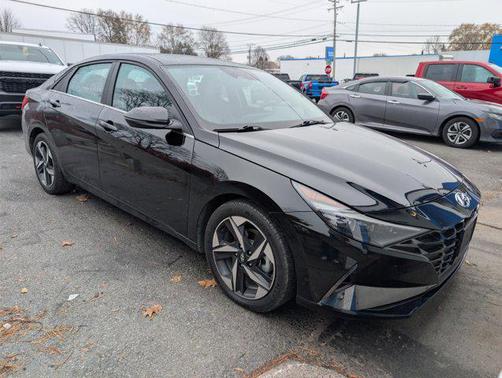 2023 Hyundai ELANTRA Limited