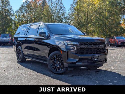 2023 Chevrolet Suburban RST