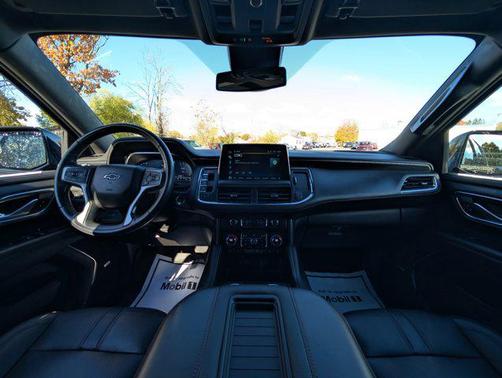 2023 Chevrolet Suburban RST