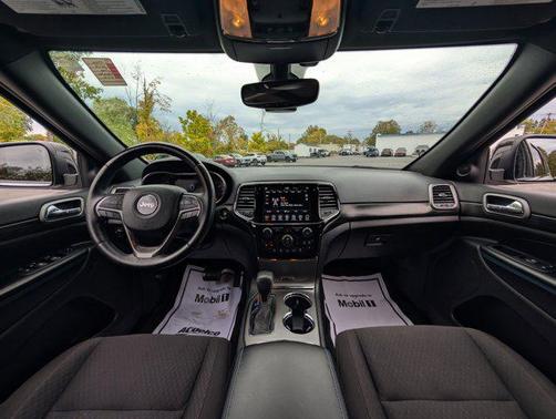 2019 Jeep Grand Cherokee Upland