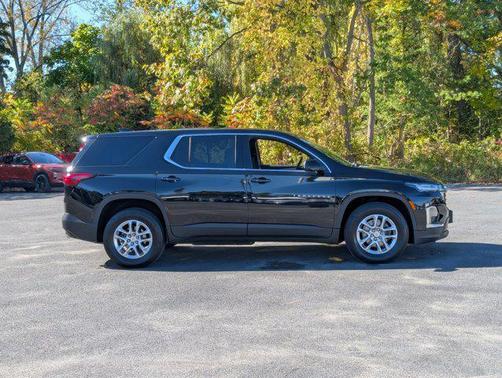 2023 Chevrolet Traverse LS