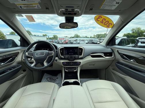 White Frost Tricoat 2023 GMC Terrain Denali