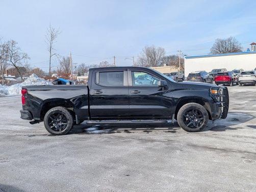 2022 Chevrolet Silverado 1500 Custom