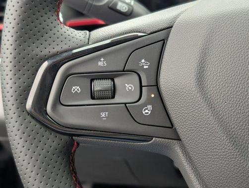 Mosaic Black Metallic 2026 Chevrolet Trax FWD 2RS