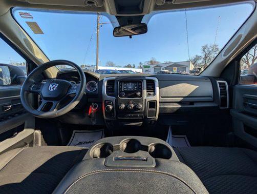 2019 RAM 1500 Classic Warlock Quad Cab 4x4 6'4' Box