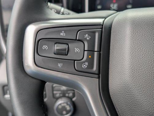 Summit White 2026 Chevrolet Silverado 1500 LT