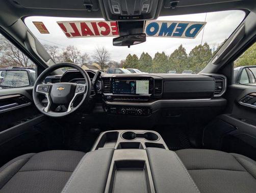 Summit White 2026 Chevrolet Silverado 1500 LT