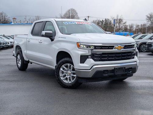 Summit White 2026 Chevrolet Silverado 1500 LT