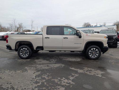 2026 Chevrolet Silverado 2500 Custom