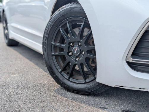 2018 Hyundai ELANTRA Sport