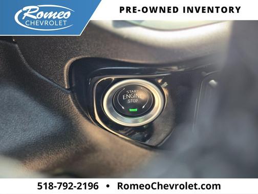 Summit White 2025 Chevrolet Silverado 1500 LT