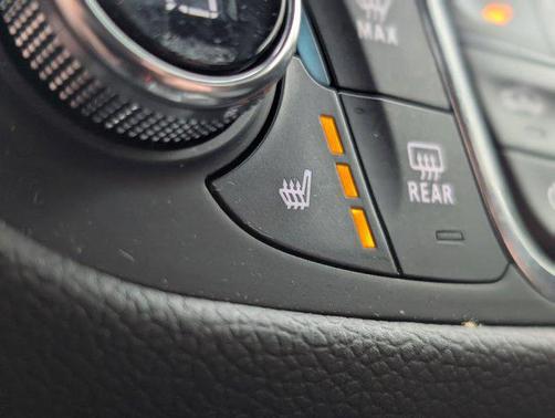 Sterling Gray Metallic 2024 Chevrolet Equinox 1LT