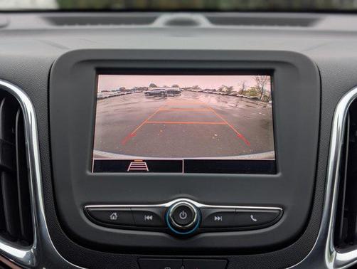 Sterling Gray Metallic 2024 Chevrolet Equinox 1LT