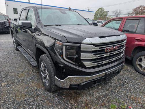 Onyx Black 2022 GMC Sierra 1500 SLE